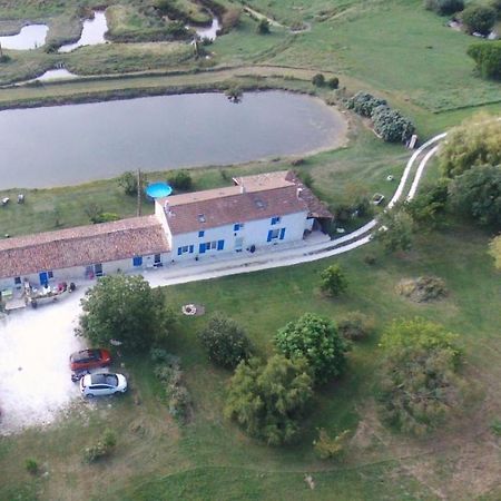 Saint-Just-Luzac Moulin De Mauzac B&B 외부 사진
