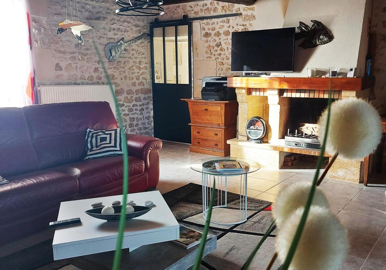 Saint-Just-Luzac Moulin De Mauzac B&B 외부 사진
