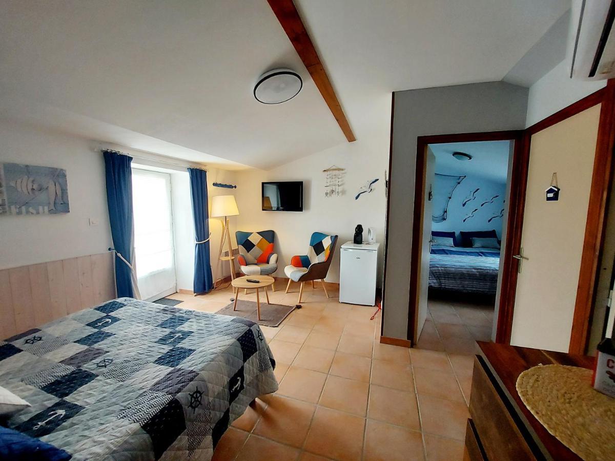 Saint-Just-Luzac Moulin De Mauzac B&B 외부 사진