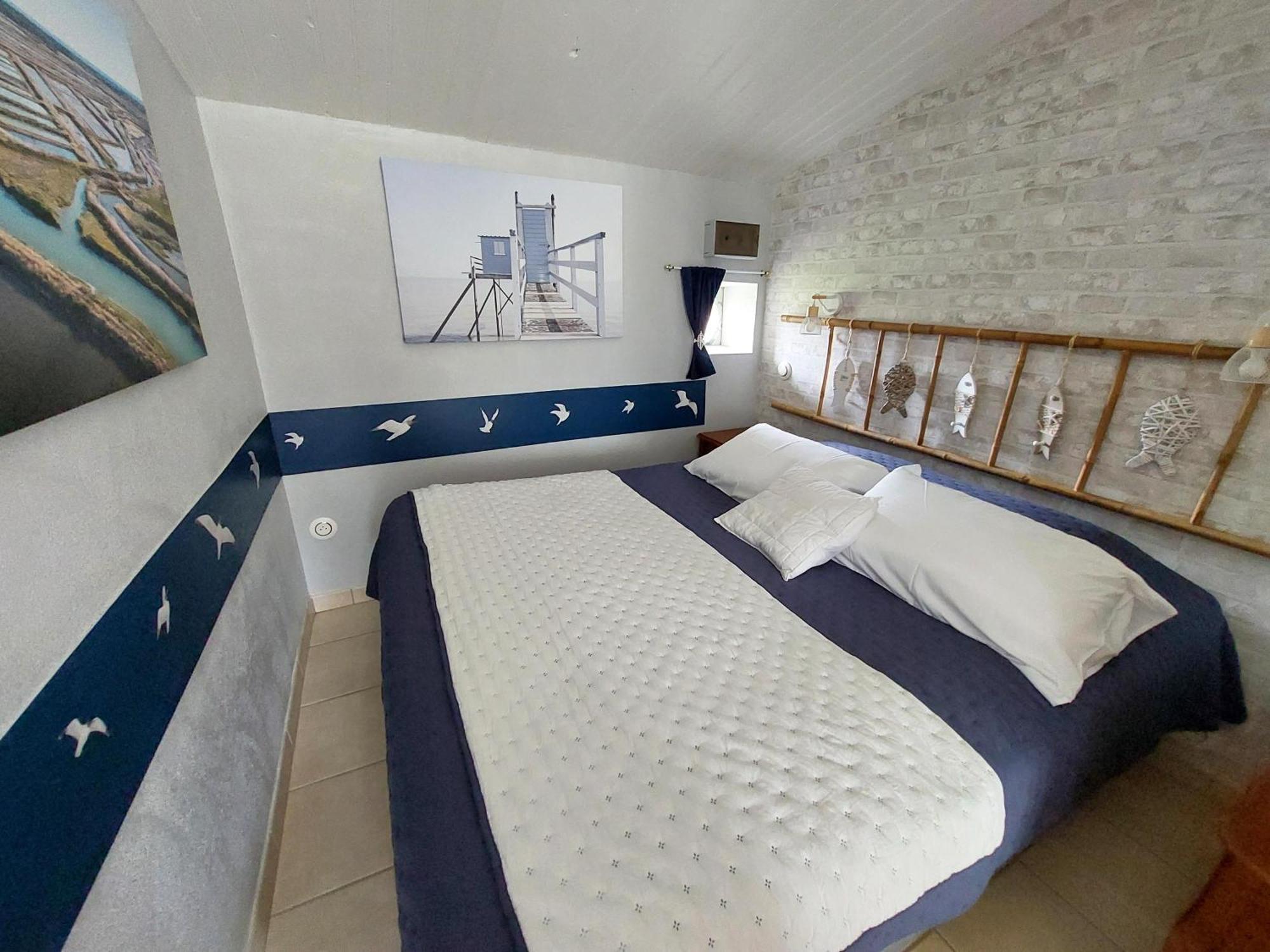 Saint-Just-Luzac Moulin De Mauzac B&B 외부 사진